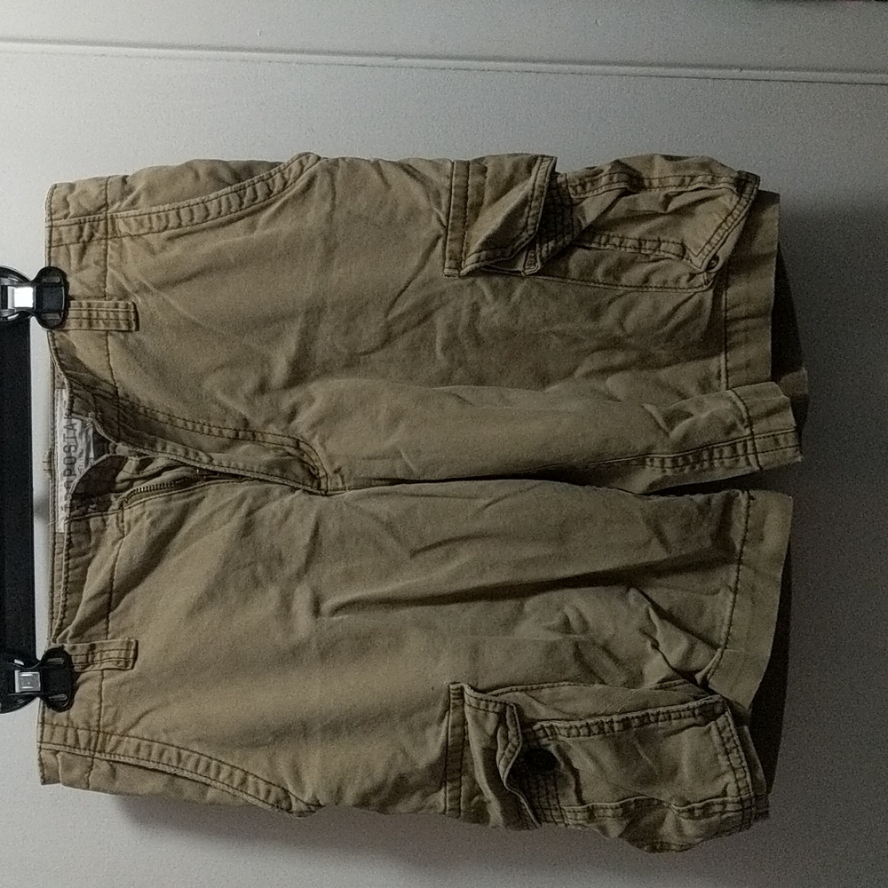 Men's Aeropostale Khaki Cargo Shorts Size 29